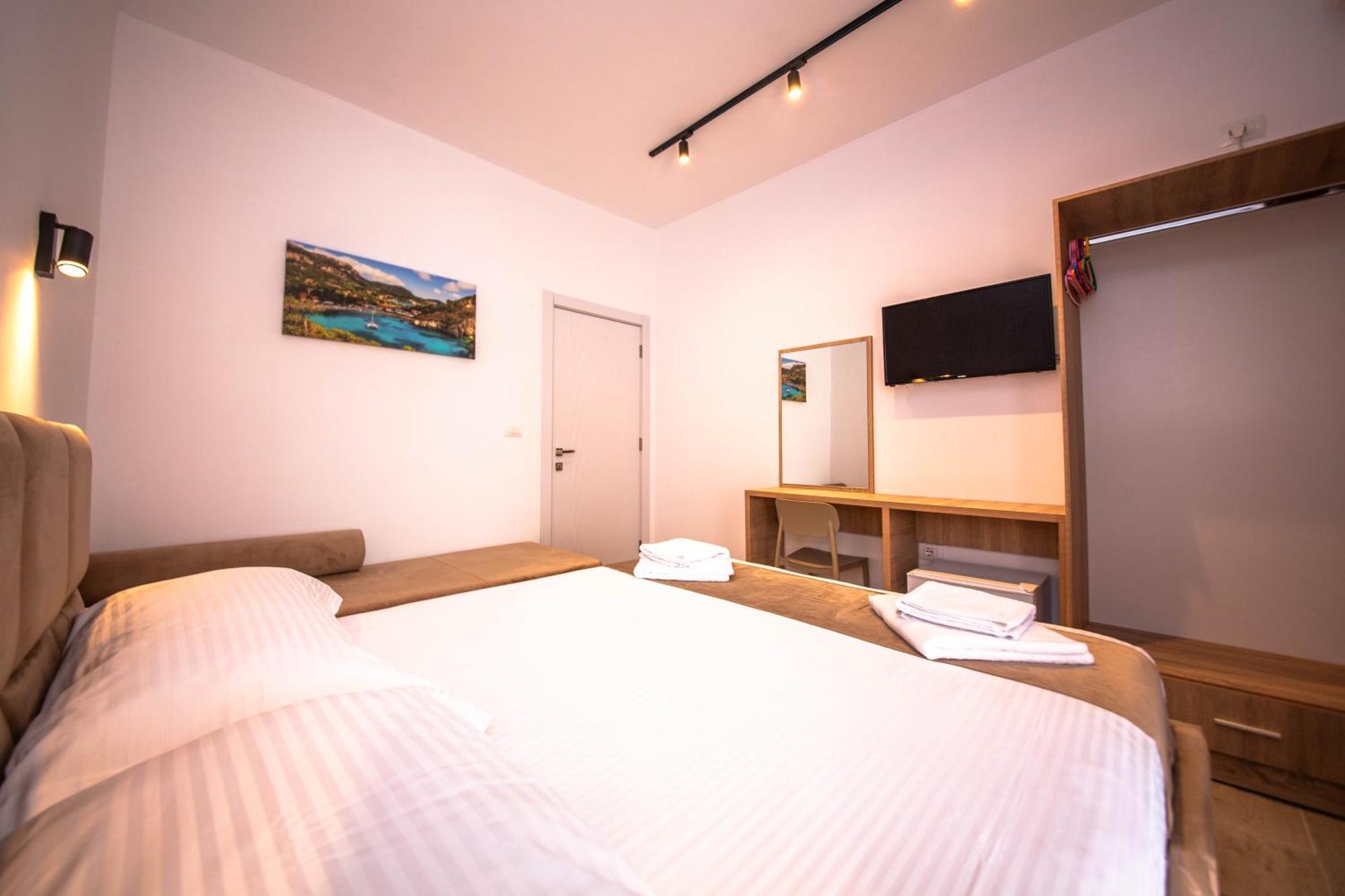 Hotel Perla Ksamil Eksteriør billede
