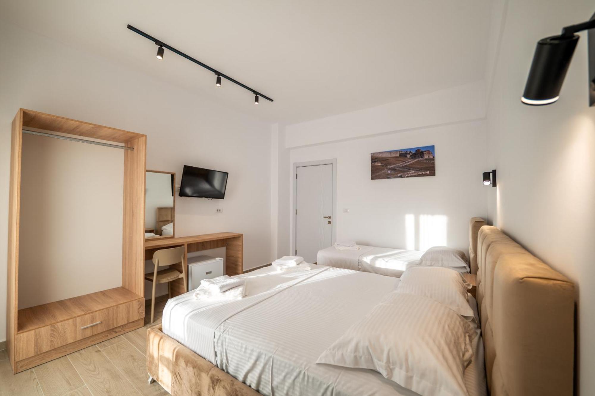 Hotel Perla Ksamil Eksteriør billede